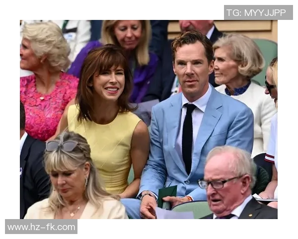 足球巨星齐聚一堂豪华餐厅 聚焦明星球员私下聚会与精彩对话